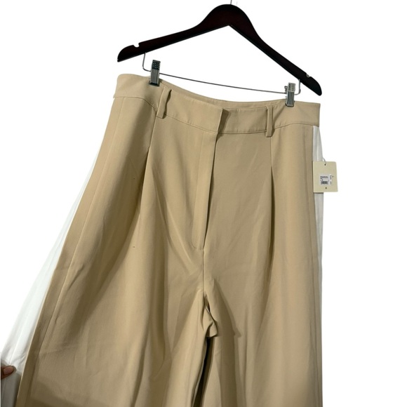 NWT FAVORITE DAUGHTER The Margaret Wide Leg Pleated Striped Sand Trousers Pants - Picture 4 of 14